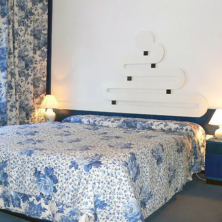 Chesa Romantica 17 Hotel *